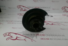 Fusee rechts achter X300/ X308 / XK8 MJA3290AA