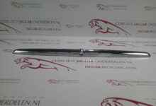 Achterklep rand chroom X308 HNA6148JA