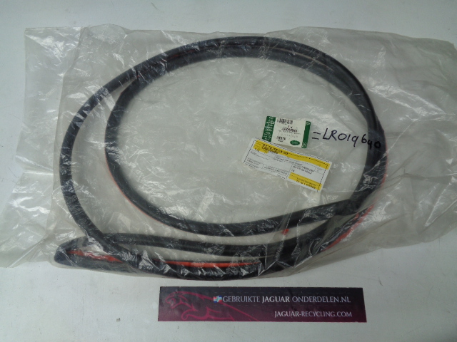 Rubber water strip Range Rover LR013943 = LR019640 New