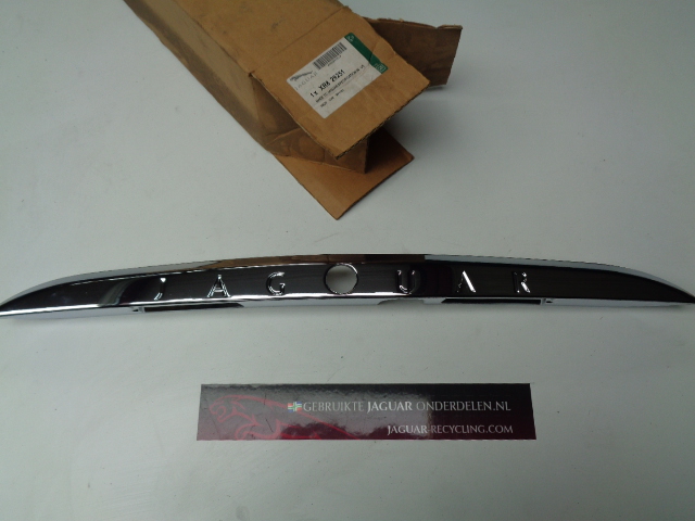 Achterklep chromen rand S-Type 1999-2004 XR829251 New Old Stock