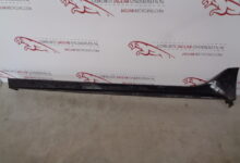 Dorpelkap / Sideskirt links zwart XE T4N18963LML