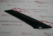 Afwerking kap links achter X351 AW93-29149-AD C2D39453