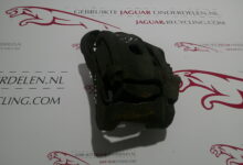 Remklauw en houder links voor  XF XJ XK 355mm schijf C2D3105 en C2D3107