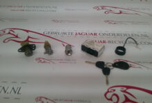Sloten set met 2 sleutels incl. Key transponder en sleutel leesring X308 XK8 JLM12329